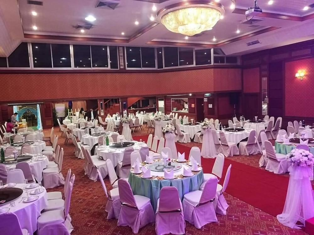 Khon Kaen Hotel Exterior foto